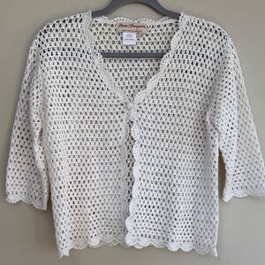 Norm Thompson Cream Crochet Cardigan. One button‎ closure. Y2K